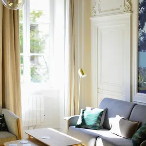 Eden Blue, Lovely Flat, Bright & Cosy In , Lyon France
